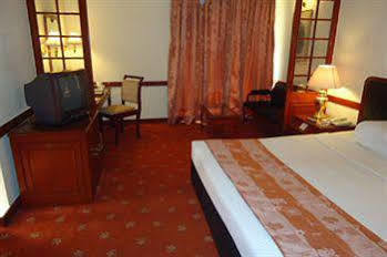 ดิแอทเรีย บังกาโลร์ Hotel บังกาลอร์ ภายนอก รูปภาพ