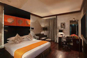 ดิแอทเรีย บังกาโลร์ Hotel บังกาลอร์ ภายนอก รูปภาพ