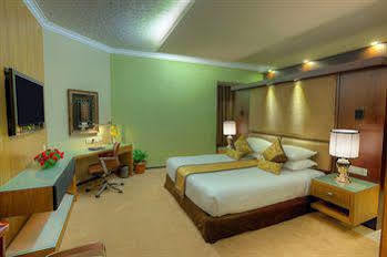ดิแอทเรีย บังกาโลร์ Hotel บังกาลอร์ ภายนอก รูปภาพ